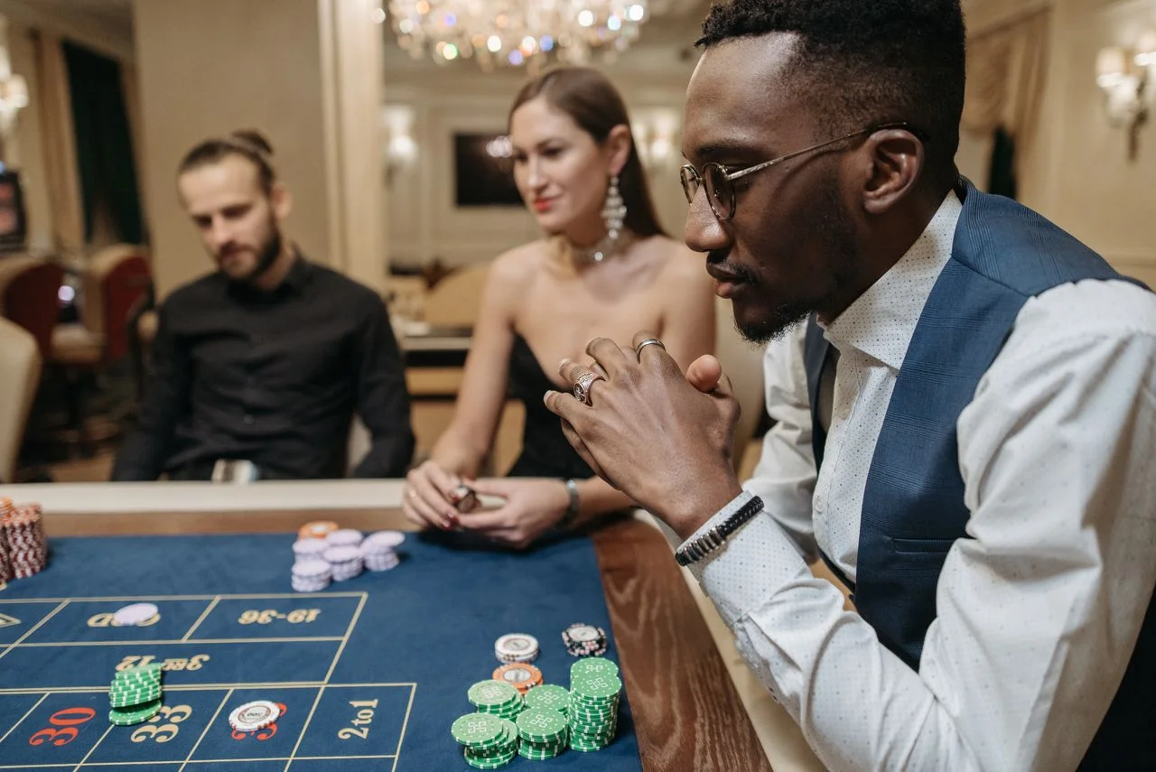 78win9 — So sánh các biến thể Blackjack để chọn bàn đúng mức
